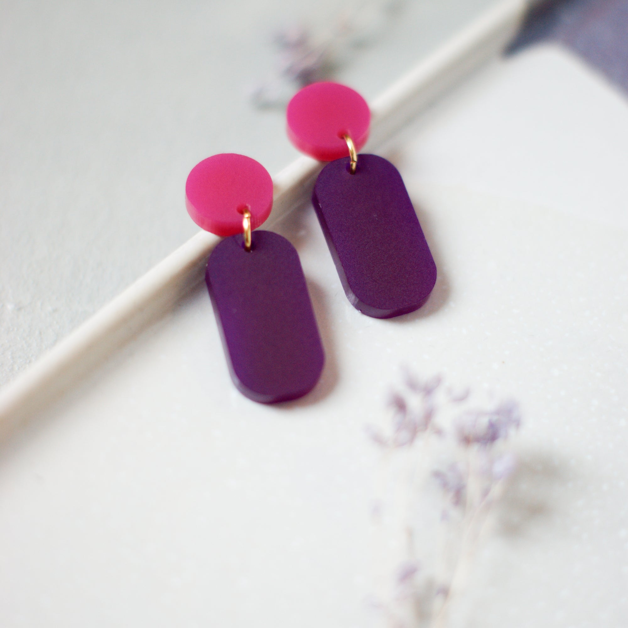 STADION Dark Purple/Pink - Ohrringe aus Acryl