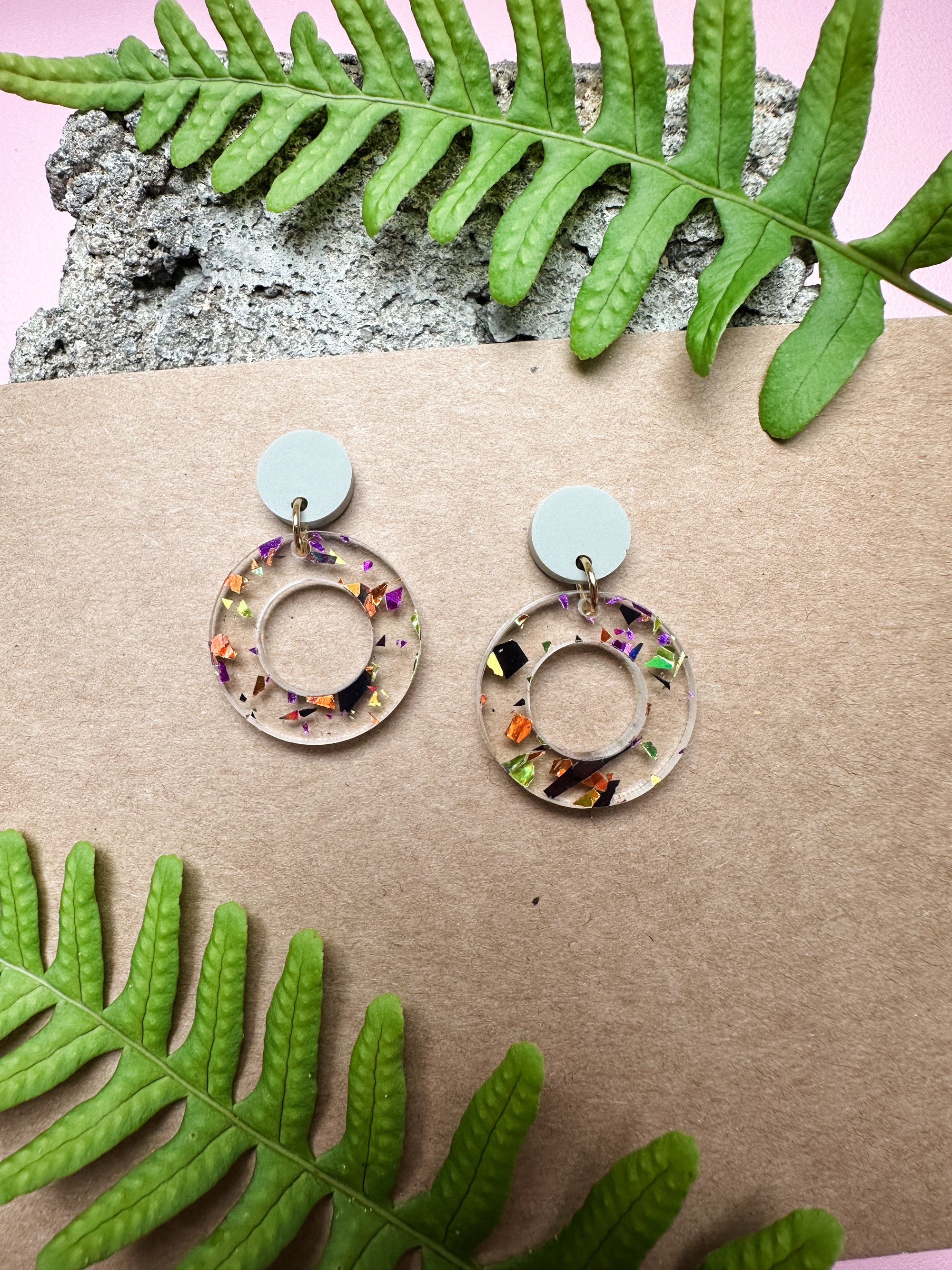 CIRCLE Glitzerkonfetti/Sage - Ohrringe aus Acryl